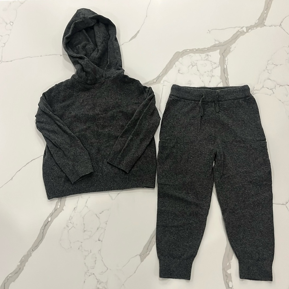 Baby GAP CashSoft Sweater and Cargo Pull-On Joggers, 3T
